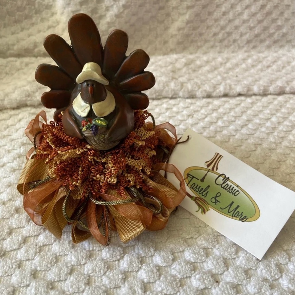 Classic Tassels & More Thanksgiving Turkey Decor
